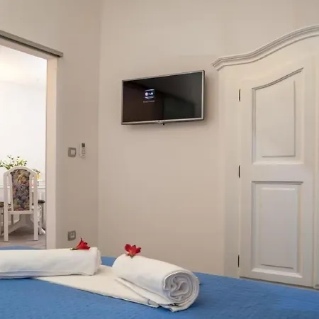 Angela - Two Bedroom With Terrace And Sea View Snje Na Apartamento Baška Voda